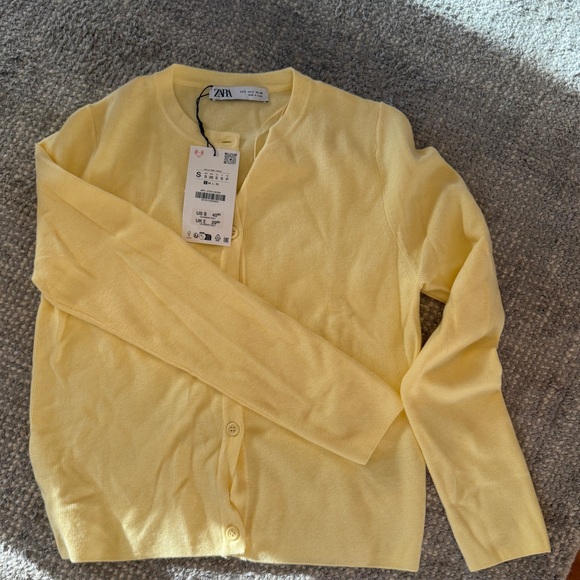 Zara Soft Lemon Cardigan - Picture 3 of 3